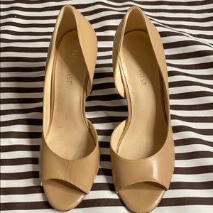 Nude Nine West Heels